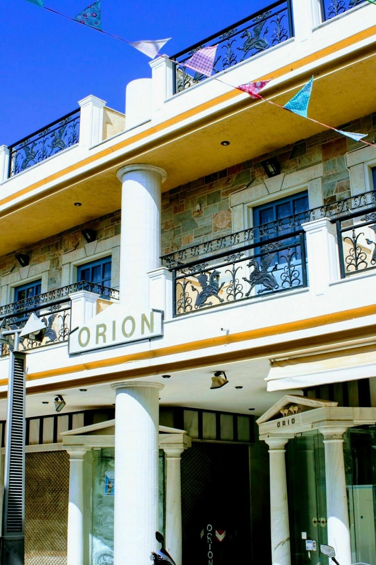 Orion Apartments Малиа Экстерьер фото
