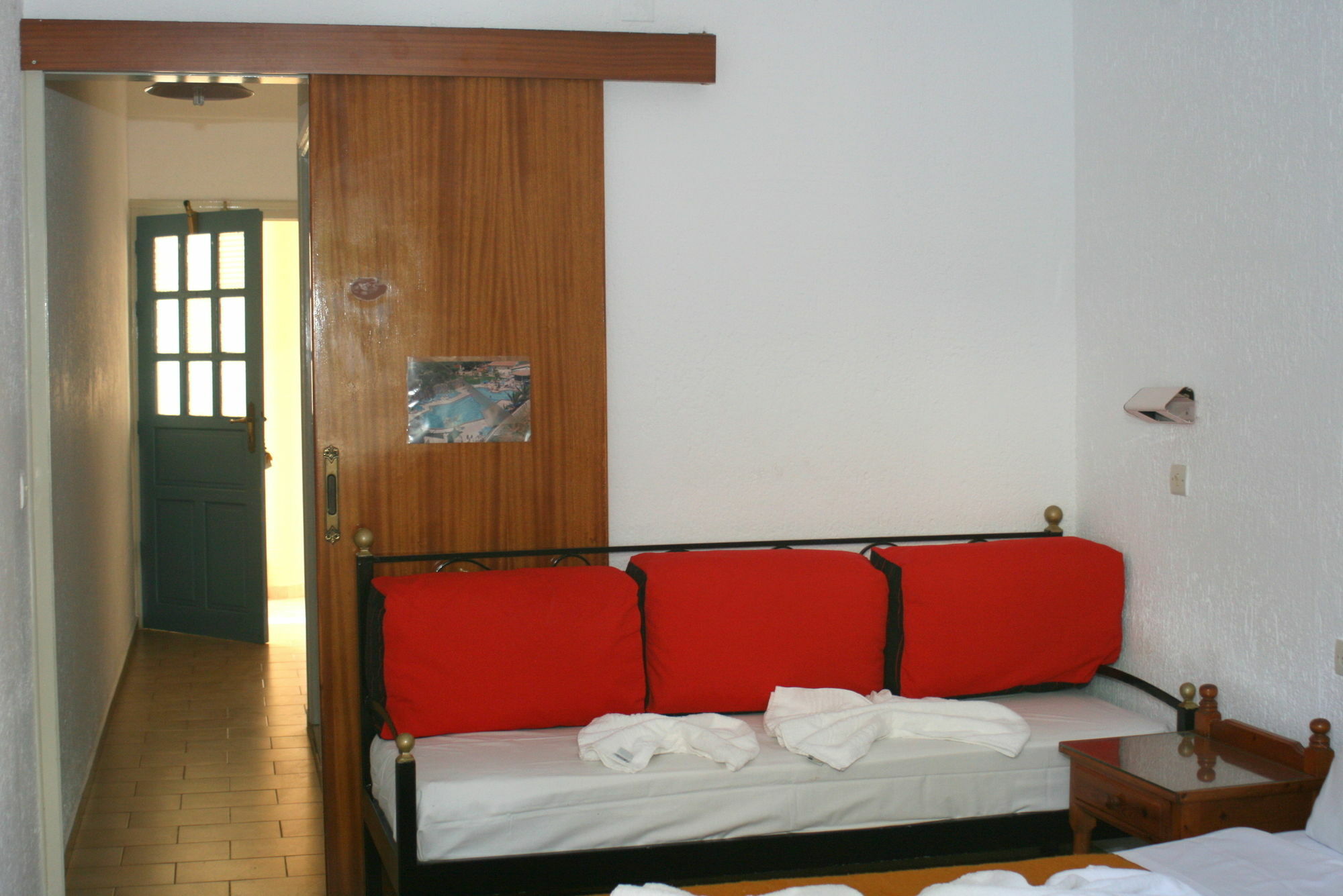 Orion Apartments Малиа Экстерьер фото